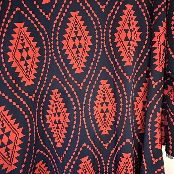 Flirty Pink - Tunic Top with Pink And Navy Blue‎ Designs, Bell Sleeves, Size XL - Picture 3 of 5